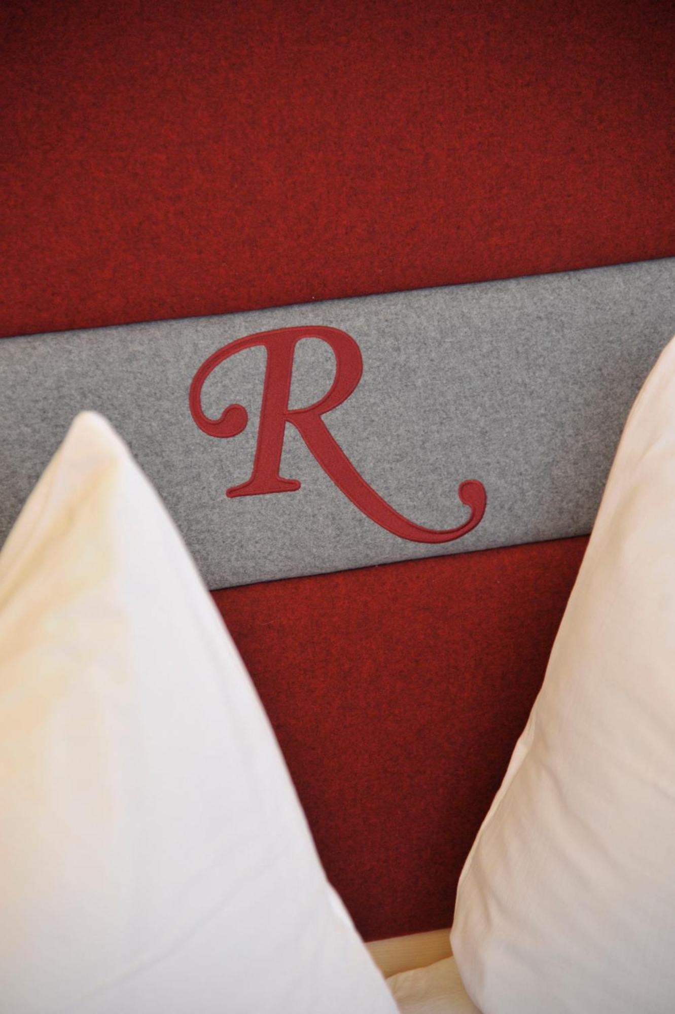Roesslhof Hotel 4*